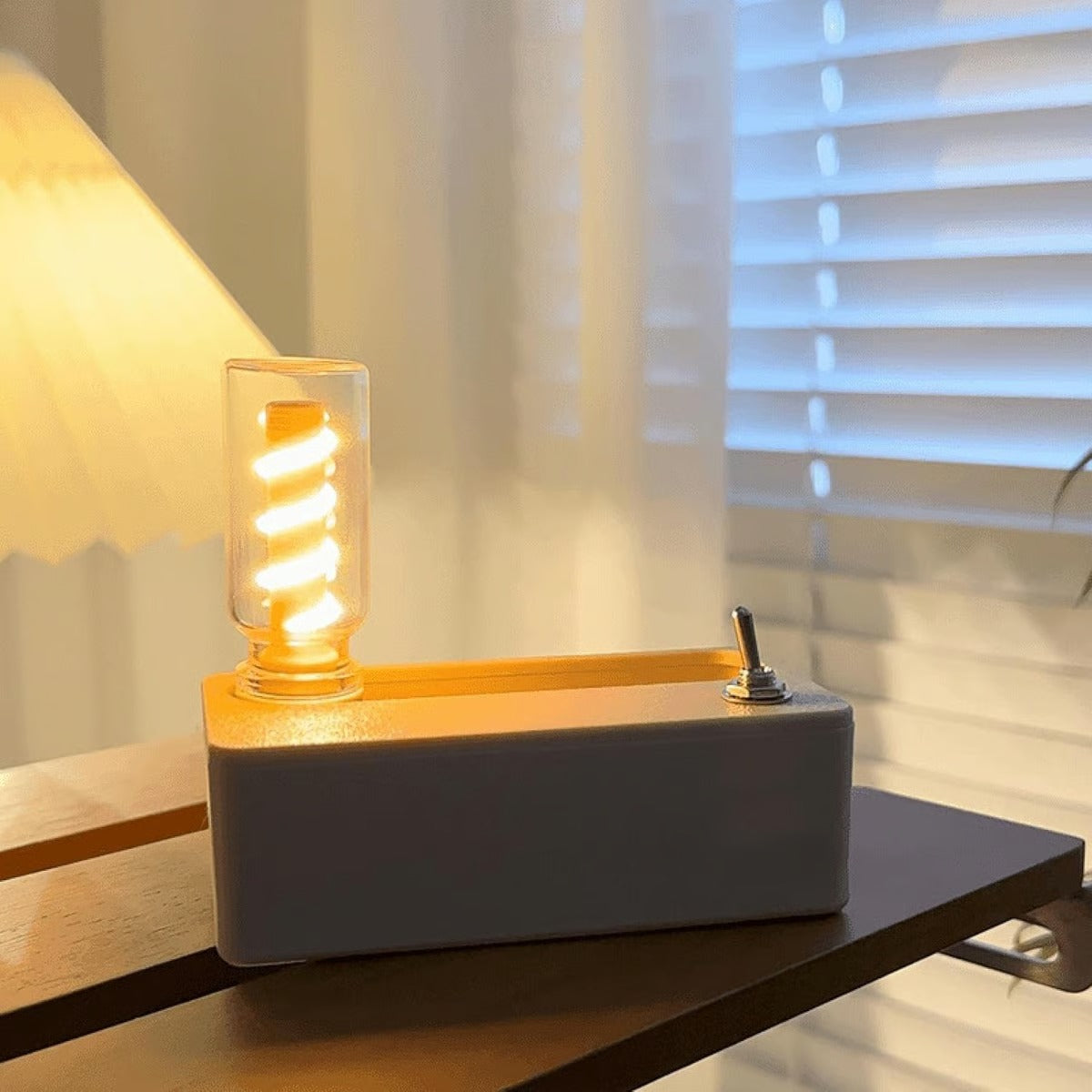Decompression Mechanical Night Light